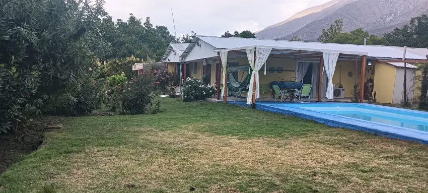 Parcela 4200 MTS 2 , derecho agua, piscina,casa grande 