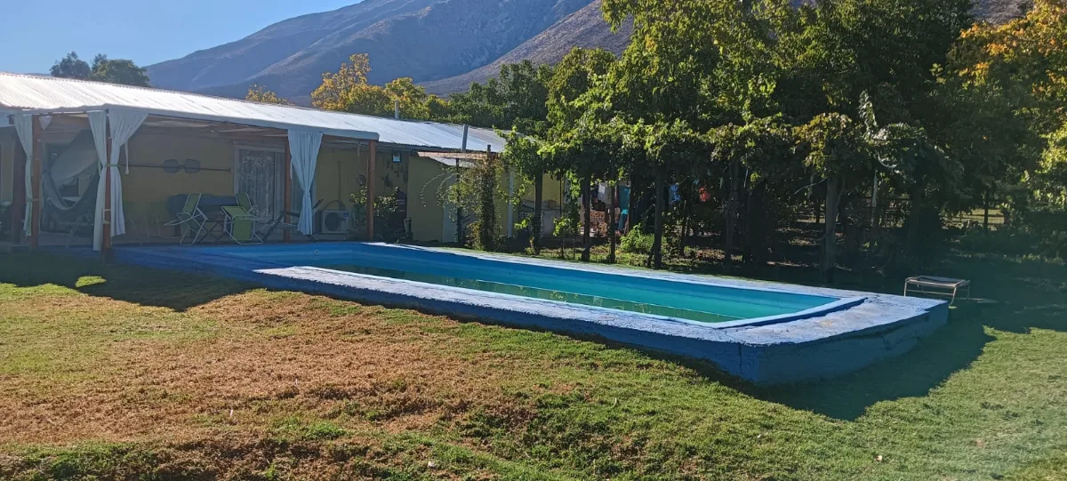 Parcela 4200 MTS 2 , derecho agua, piscina,casa grande  — foto 2