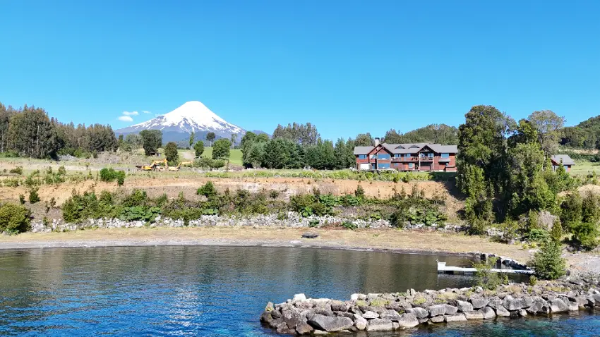 PARCELAS ACCESO DIRECTO LAGO LLANQUIHUE CON LUZ Y AGUA 