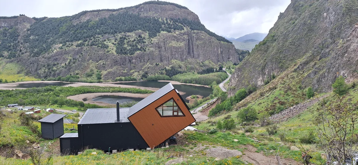 Venta parcela con casa de arquitectura única, foto 5